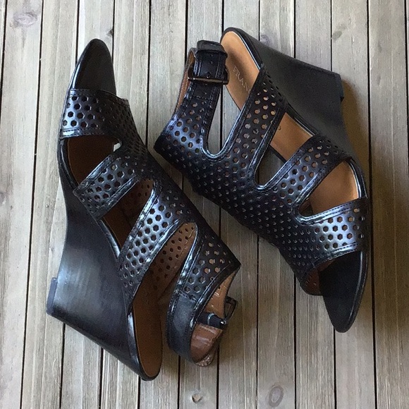 New Franco Sarto Black wedge Sandals size 10 - Picture 2 of 3